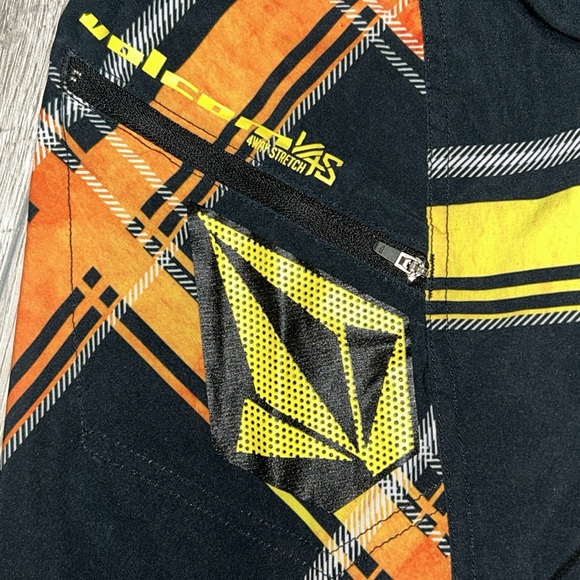 Volcom Pure Function Board Shorts - Picture 9 of 15